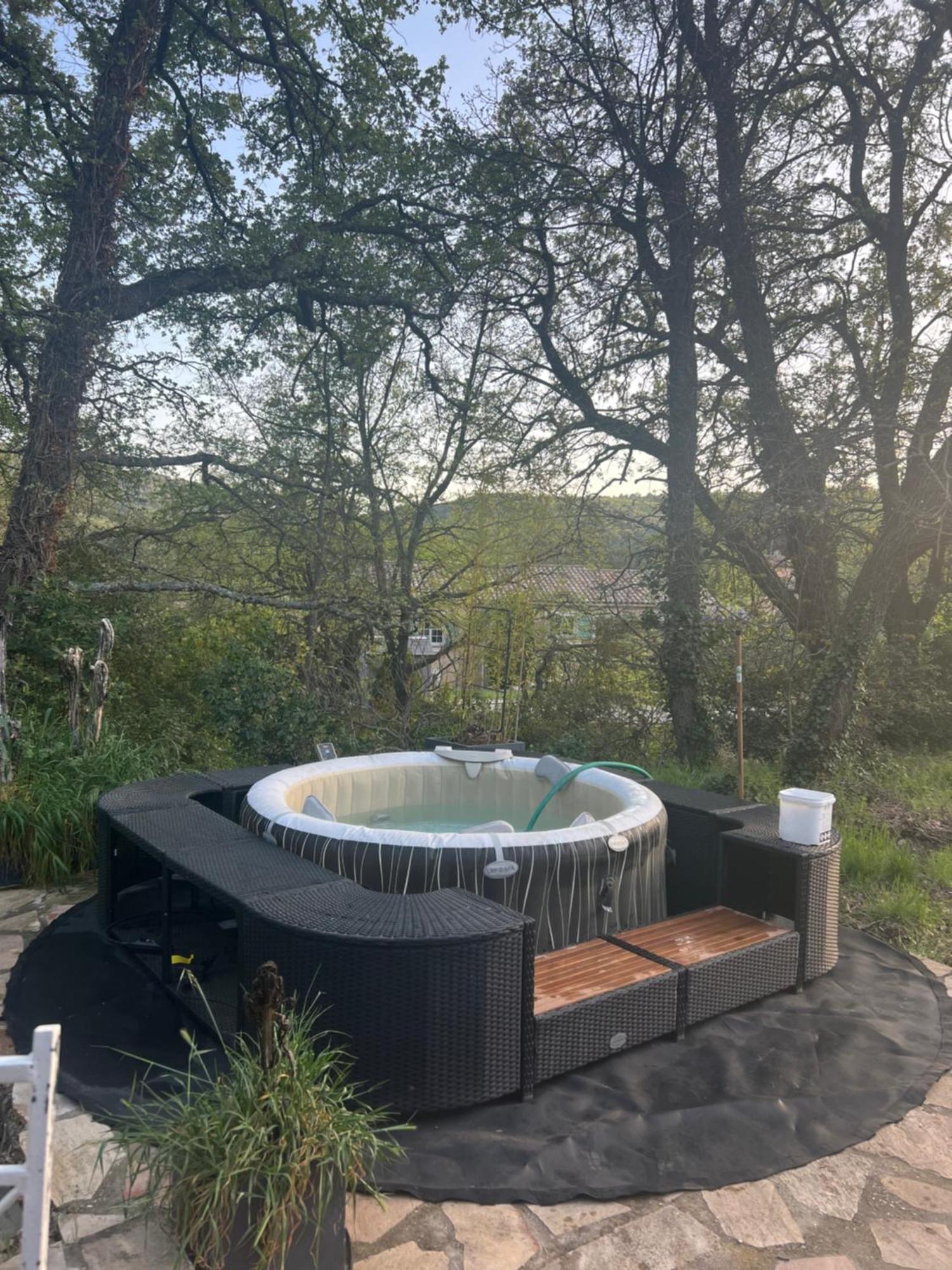 Villa Au Coeur De La Provence Evenos Eksteriør billede